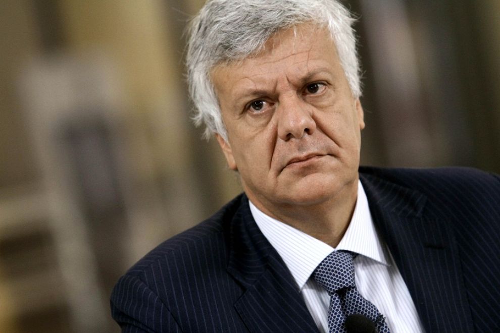 Sistri. Galletti firma il decreto che esclude le imprese con meno di 10 dipendenti